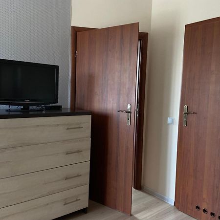 Sztutowo Lazurowy Dwor - Apartamenty Oraz Pokoje Z Basenem I Parkingiem Exterior photo