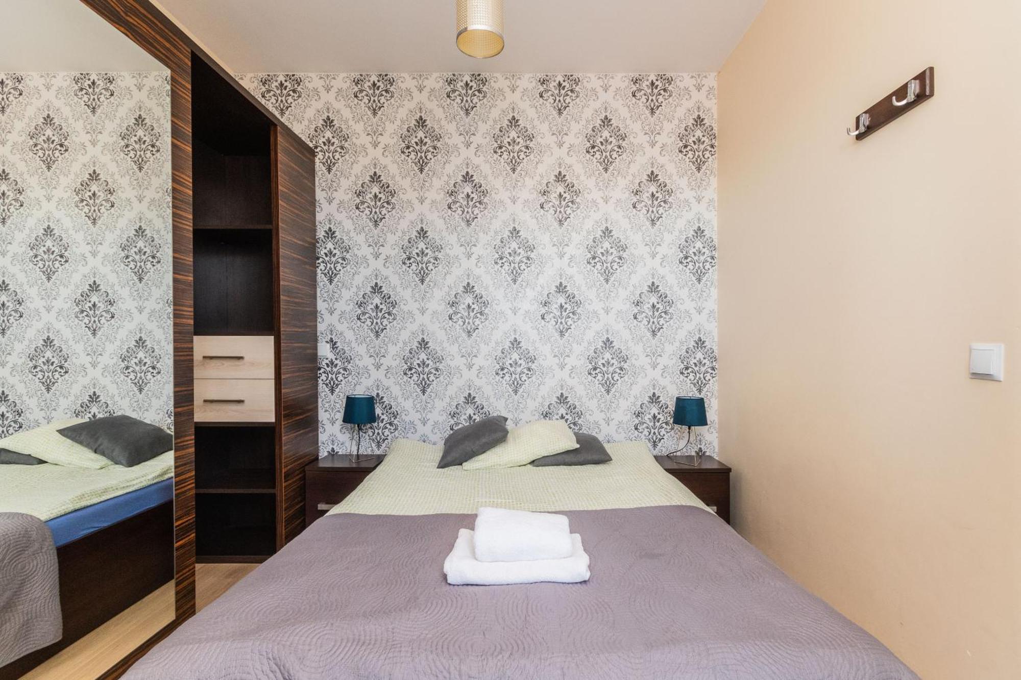 Sztutowo Lazurowy Dwor - Apartamenty Oraz Pokoje Z Basenem I Parkingiem Exterior photo